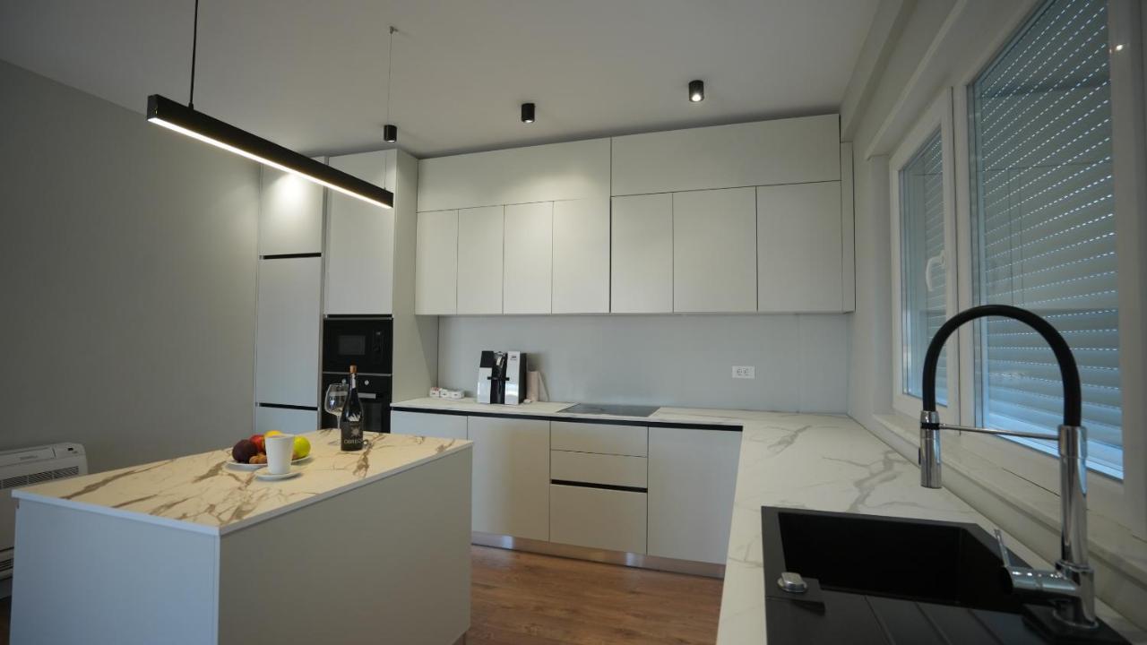 Villa 22 Tirana